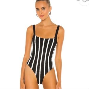 Very well made Quality bodysuit. Wore it to Beetlejuice on Broadway.